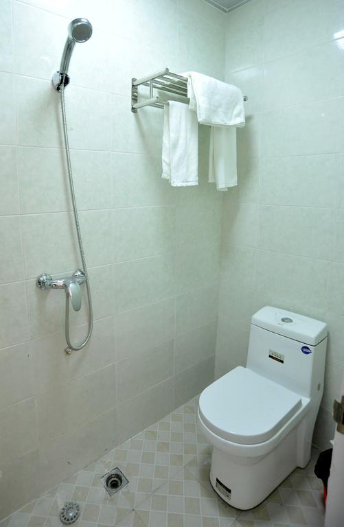 Lan Shan Chu Youth Hostel Yangshuo Δωμάτιο φωτογραφία